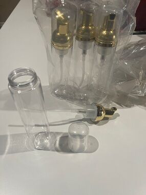New Clear cosmetic Bottles with Gold Pump (Set) 3-pcs. Spray nozzle, 5 oz bottle